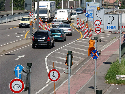 Foto: H. Jenal Baustellen-Motiv2