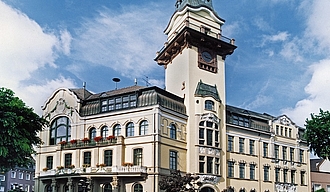 Foto des Alten Rathaus in dem dem sich die Stadtbibliothek Völklingen befindet