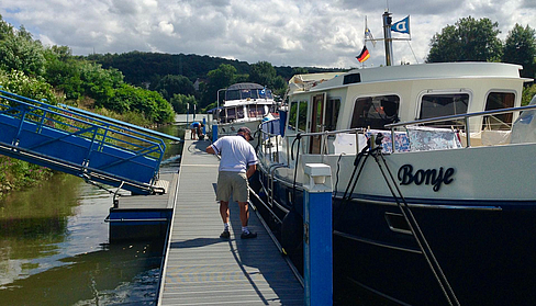Bootsanleger mit Stromanschlüssen (Foto: Stadt Völklingen) Bootsanleger4