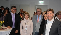 Regionalverbanddirektor Peter Gillo, Oberbürgermeisterin Christiane Blatt, Rainer Borens(Kita gGmbH Saarland), Standortleiterin Susanne Filenius, Gesamtleiterin Marion Zils und Pfarrer Thomas Weber(von links)