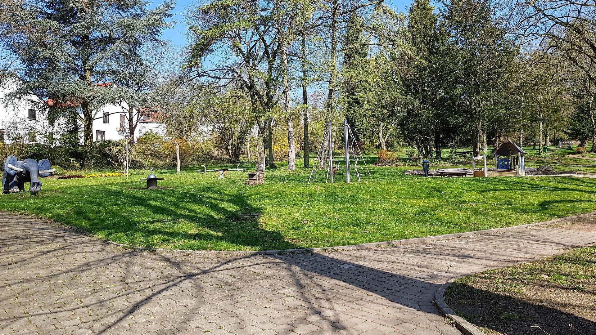 Schillerpark Völklingen – grüne Oase zwischen Geschichte und Kultur Bedeutung für die Stadtgesellschaft